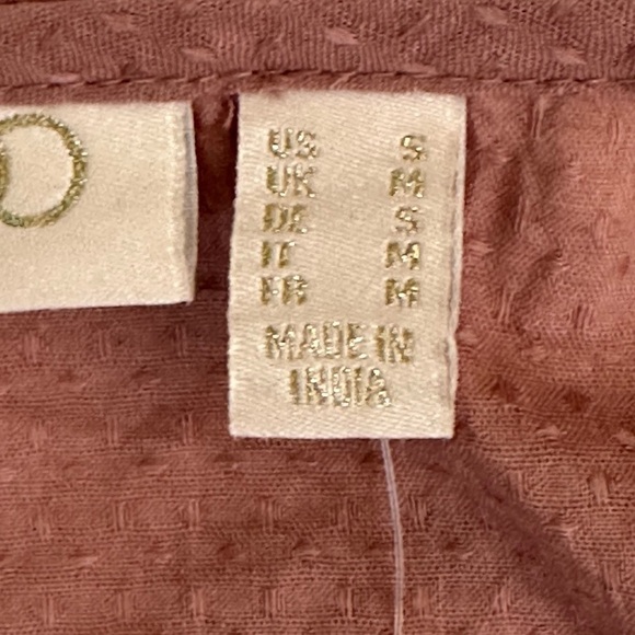 Logo lavish sz sm tunic style top that can be worn open or closed in the front - Picture 14 of 16